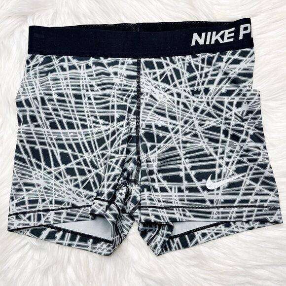 Nike Pro Athletic Pull On Short Shorts Black and White Size Small - Picture 1 of 4